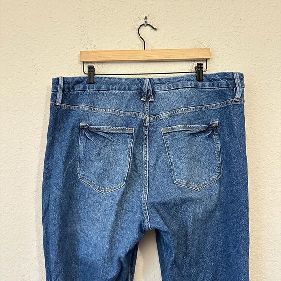 GOOD AMERICAN Good Curve Raw Hem Straight Jeans #GCSREFW386 Blue - Picture 7 of 13
